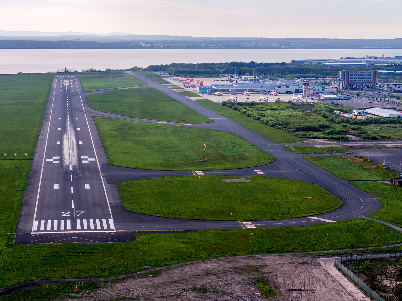 airport_runway_overview